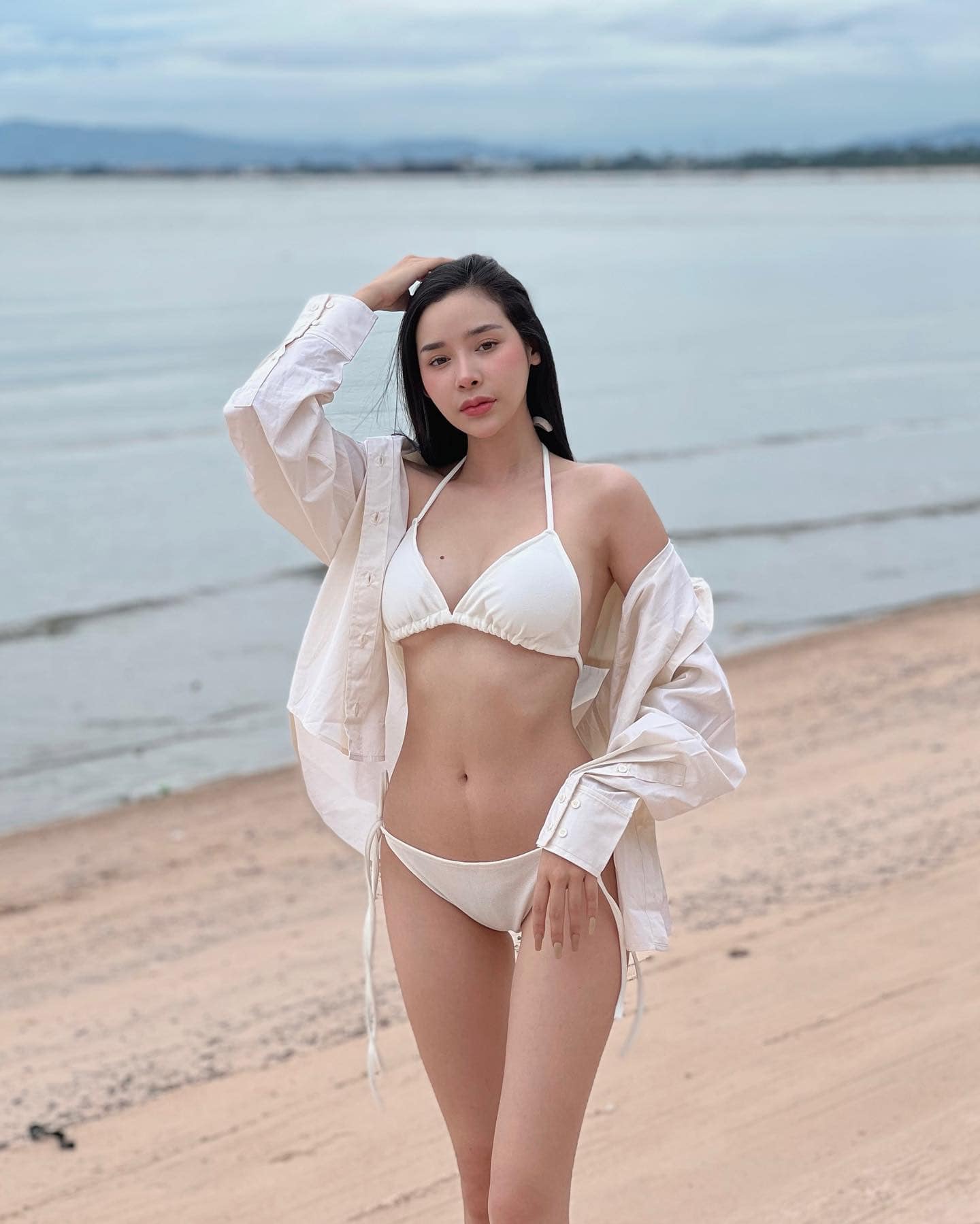 น้องฟ้า วิศัลย์ศยา สาวสวย โปรไฟล์ดี ความสามารถล้นๆ พร้อมหุ่นสุดเซ็กซี่ 20